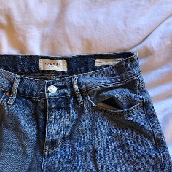 PacSun patched boyfriend jeans - Picture 2 of 3